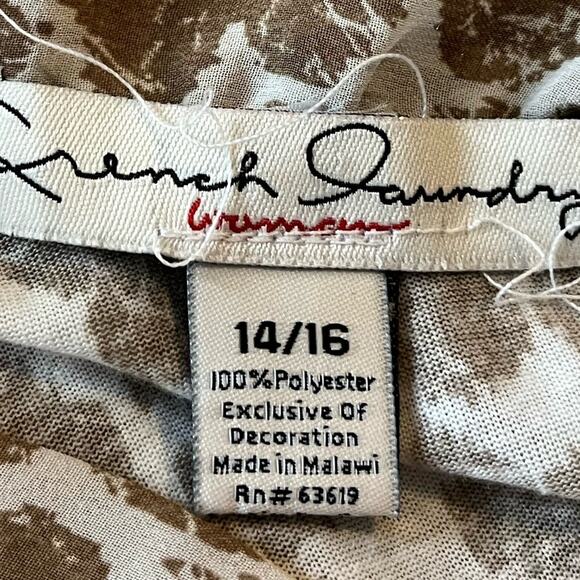 French Laundry Women’s Top High Tie Neck Blouson Tan White Animal Print Size XL - Picture 10 of 11